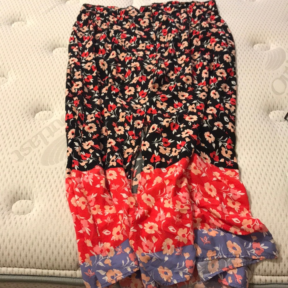 Express from slit maxi skirt